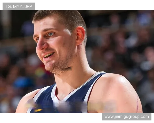 独行侠与掘金首发阵容解析浓眉对决约基奇小内姆哈德继续首发出战